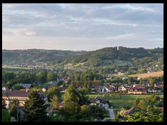 16. Rożnów ._
